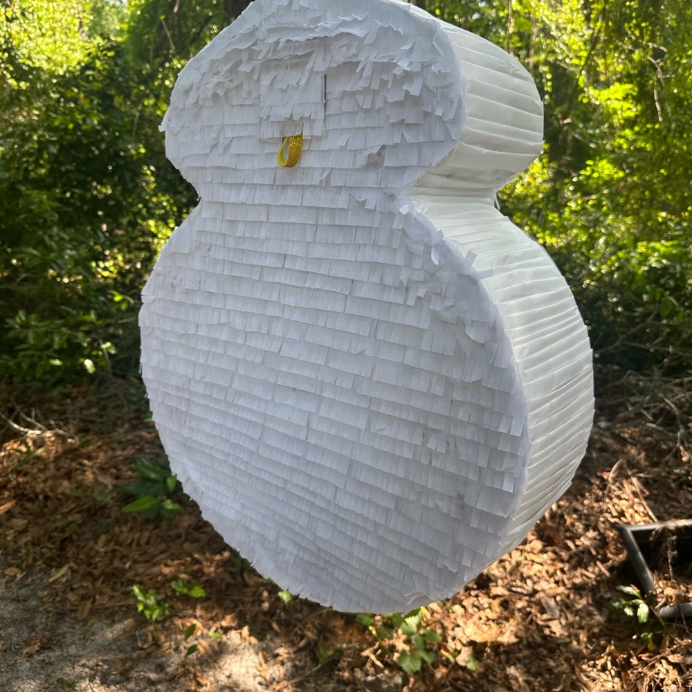 Real Madrid piñata - Picture 4 of 5